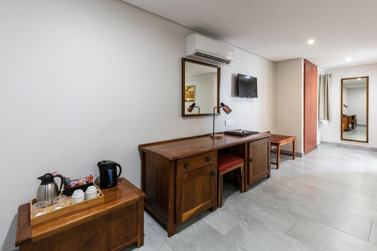 Hotel Cresta Jwaneng Exteriér fotografie